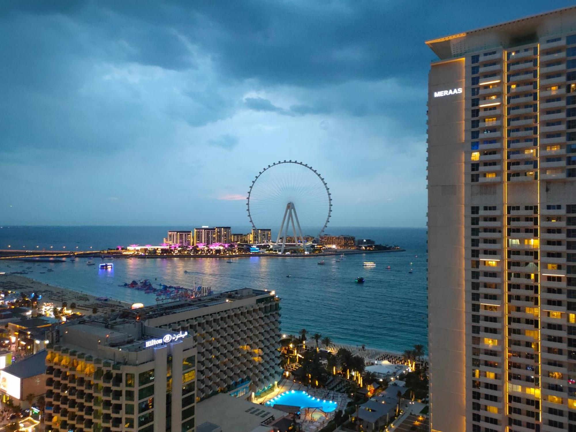 Ain View Jbr Homestay *